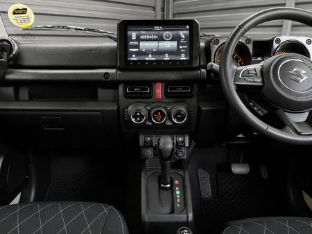 2023-Suzuki-Jimny-15-GLX-AllGrip-5-Door-Auto_14