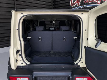 2023-Suzuki-Jimny-15-GLX-AllGrip-5-Door-Auto_8