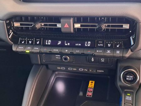 2026-Toyota-Land-Cruiser-Prado-VX-L-28GD-Auto_10