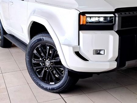 2026-Toyota-Land-Cruiser-Prado-VX-L-28GD-Auto_3