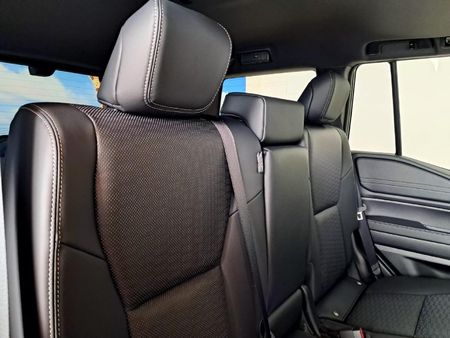 2026-Toyota-Land-Cruiser-Prado-VX-L-28GD-Auto_7