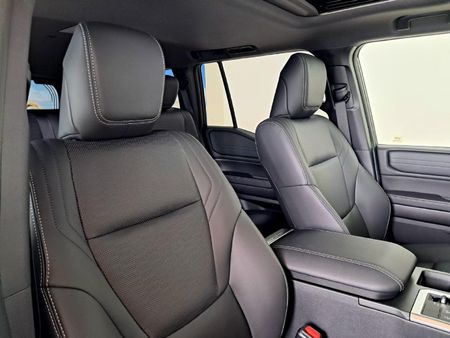 2026-Toyota-Land-Cruiser-Prado-VX-L-28GD-Auto_8