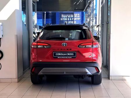 2026-Toyota-Corolla-Cross-18-GR-S_8