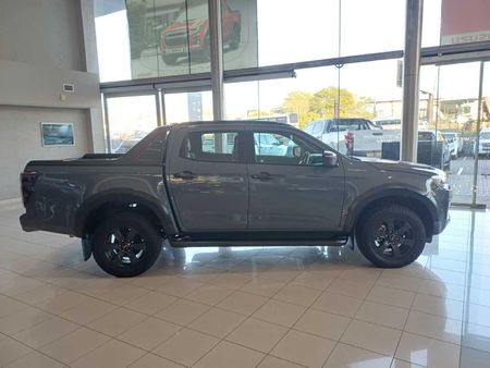 2026-Isuzu-D-Max-30-DDI-V-Cross-HR-Auto-Double-Cab_2