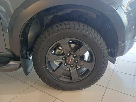 2026-Isuzu-D-Max-30-DDI-V-Cross-HR-Auto-Double-Cab_6