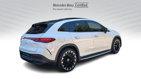 2024-Mercedes-Benz-EQE-350-4Matic_9