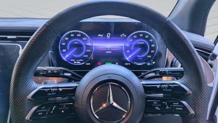 2024-Mercedes-Benz-EQE-350-4Matic_6