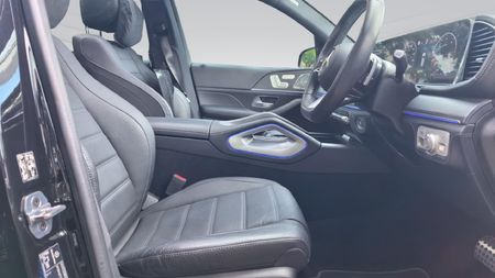 2026-Mercedes-Benz-GLE-450d-4Matic_13