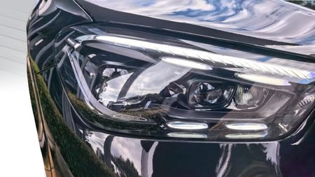 2026-Mercedes-Benz-GLE-450d-4Matic_17