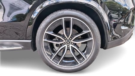 2026-Mercedes-Benz-GLE-450d-4Matic_4