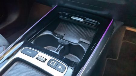 2026-Mercedes-Benz-GLA-200d-Progressive-Auto_12