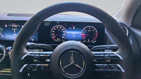 2026-Mercedes-Benz-GLA-200d-Progressive-Auto_5
