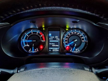 2021-Toyota-Hilux-28-GD-6-Raised-Body-Legend-Auto-Extended-Cab_13