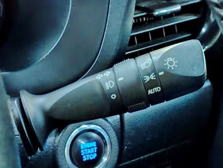 2021-Toyota-Hilux-28-GD-6-Raised-Body-Legend-Auto-Extended-Cab_15