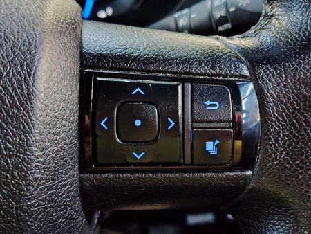 2021-Toyota-Hilux-28-GD-6-Raised-Body-Legend-Auto-Extended-Cab_17