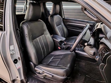 2021-Toyota-Hilux-28-GD-6-Raised-Body-Legend-Auto-Extended-Cab_22