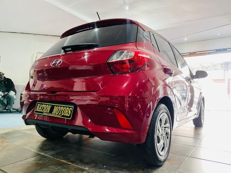 2021-Hyundai-Grand-i10-12-Fluid_5