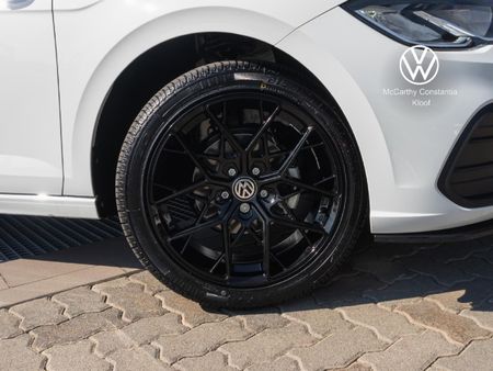 2026-Volkswagen-Polo-10-TSI_13