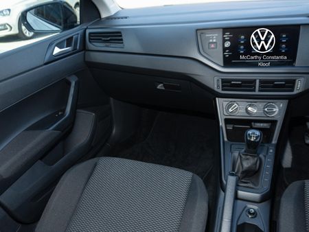 2026-Volkswagen-Polo-10-TSI_25