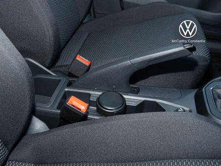 2026-Volkswagen-Polo-10-TSI_28