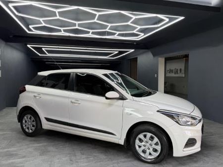 2018-Hyundai-i20-12-Motion_2