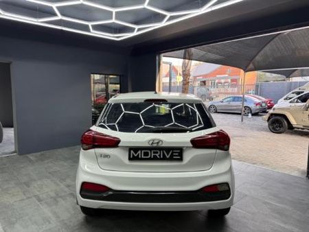 2018-Hyundai-i20-12-Motion_4