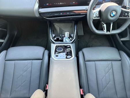 2025-BMW-X3-20d-xDrive-M-Sport_11