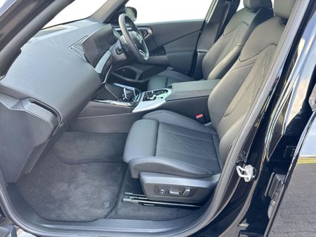 2025-BMW-X3-20d-xDrive-M-Sport_13