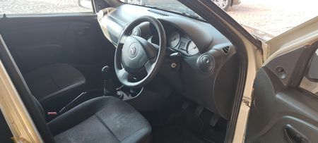 2020-Nissan-NP200-16_10