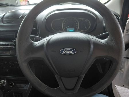 2019-Ford-Figo-15Ti-VCT-Ambiente-5-dr_6