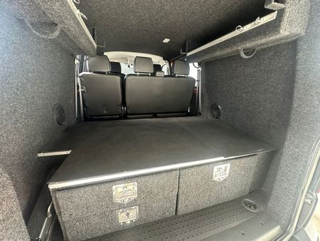 2021-Volkswagen-Transporter-T61-Crew-Bus-20-BiTDI-SWB-146kW-4Motion-Auto-5_21