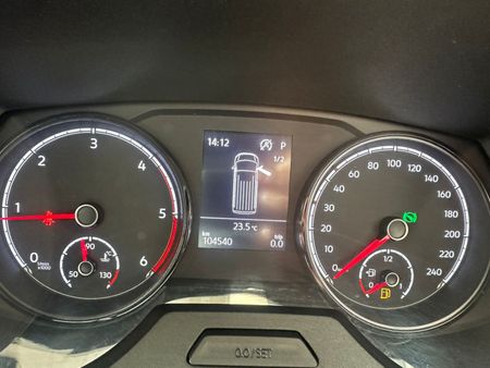 2021-Volkswagen-Transporter-T61-Crew-Bus-20-BiTDI-SWB-146kW-4Motion-Auto-5_6