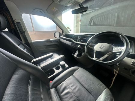 2021-Volkswagen-Transporter-T61-Crew-Bus-20-BiTDI-SWB-146kW-4Motion-Auto-5_8