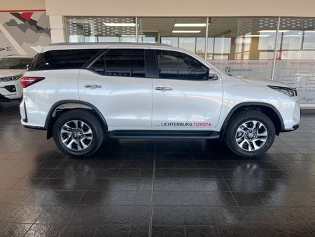 2026-Toyota-Fortuner-28-GD-6-VX-Auto_2