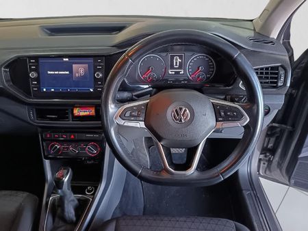 2019-Volkswagen-T-Cross-10-TSI-Comfortline-Auto_13