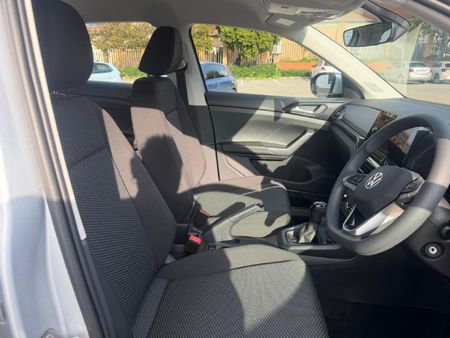 2026-Volkswagen-T-Cross-10-TSI-Auto_9