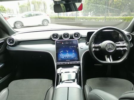 2022-Mercedes-Benz-C-Class-C-220D-AMG-LINE-AUTO_9
