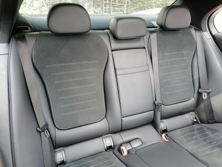 2022-Mercedes-Benz-C-Class-C-220D-AMG-LINE-AUTO_6