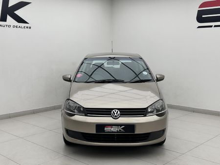 2015-Volkswagen-Polo-Vivo-GP-14-Conceptline-5-dr_1