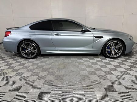 2013-BMW-M6-Coupe_16