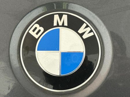 2016-BMW-3-Series-318i-Sport-Line-Auto_9