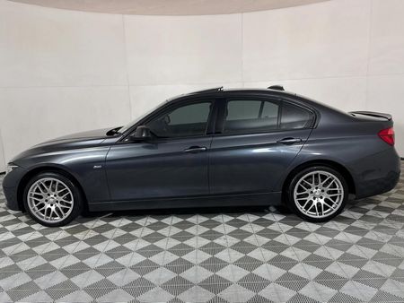 2016-BMW-3-Series-318i-Sport-Line-Auto_17