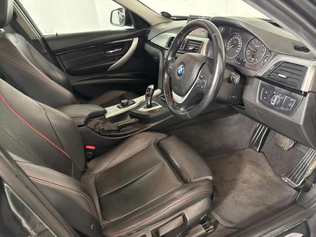 2016-BMW-3-Series-318i-Sport-Line-Auto_7
