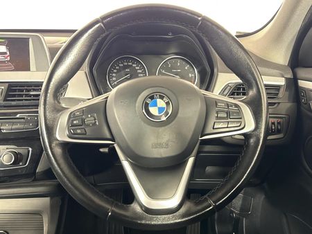 2016-BMW-X1-sDrive20d-Auto_12