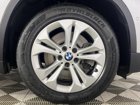 2016-BMW-X1-sDrive20d-Auto_5