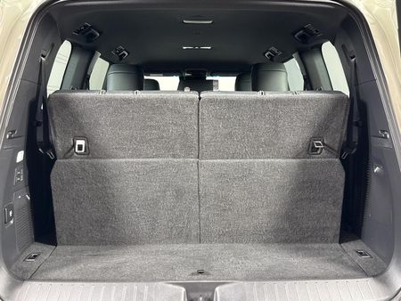 2023-Toyota-Land-Cruiser-300-V6-33-D-GR-S_15
