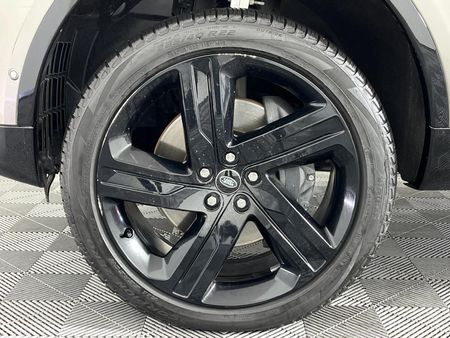 2024-Land-Rover-Discovery-30D-HSE-Dynamic_4