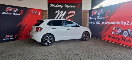 2021-Volkswagen-Polo-10-TSI-Trendline_3