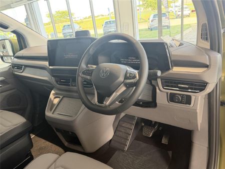 2026-Volkswagen-Kombi-20TDI-Style-4mot-Auto_2