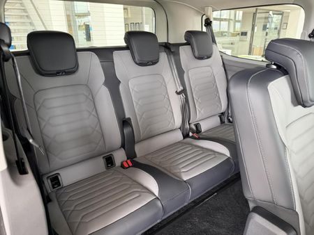 2026-Volkswagen-Kombi-20TDI-Style-4mot-Auto_5